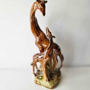 Vintage Ceramic Giraffe Figurine 12" – Mother & Baby – Glossy Glaze Animal Decor
